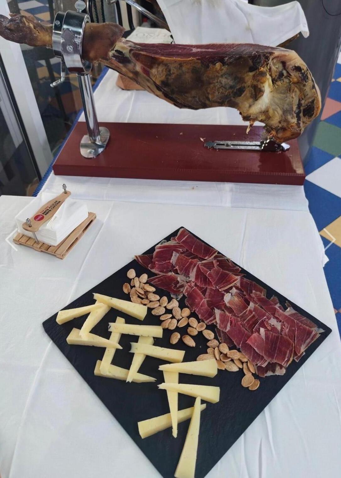 Tabla de jamón ibérico y queso